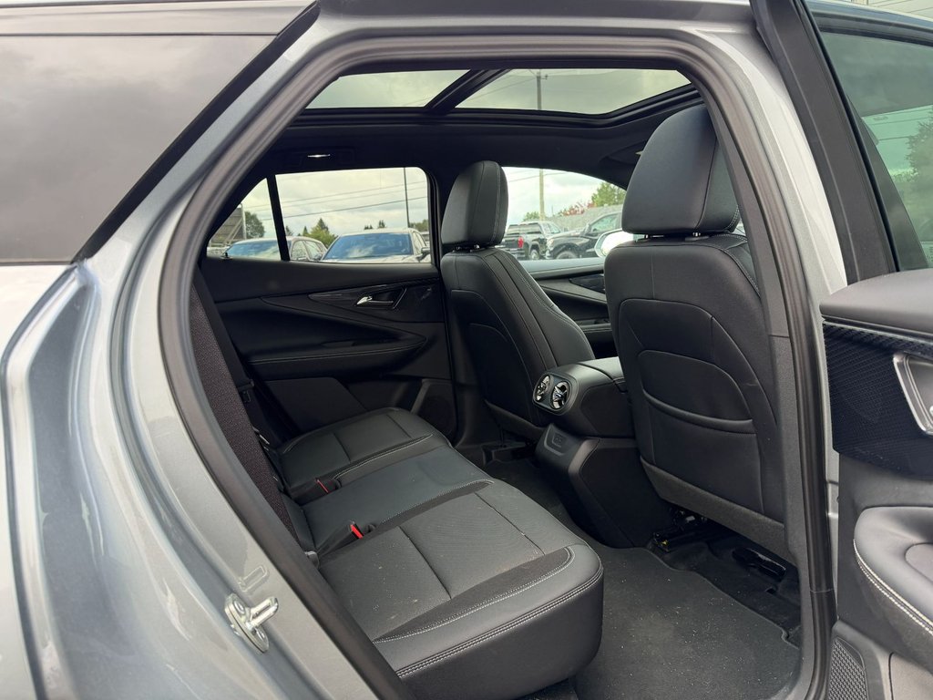 2025 Chevrolet Blazer EV in Victoriaville, Quebec - 9 - w1024h768px