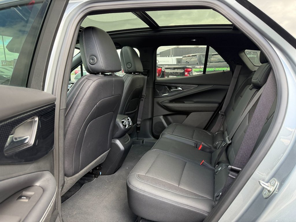 2025 Chevrolet Blazer EV in Victoriaville, Quebec - 12 - w1024h768px
