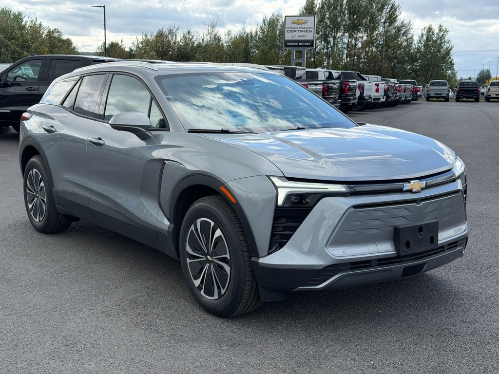2025 Chevrolet Blazer EV in Victoriaville, Quebec - 8 - w1024h768px