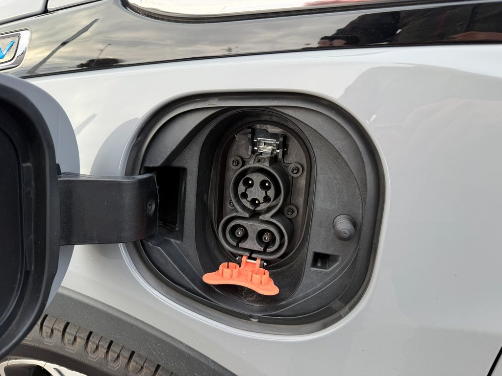 Chevrolet Bolt EV  2020 à Victoriaville, Québec - 3 - w1024h768px