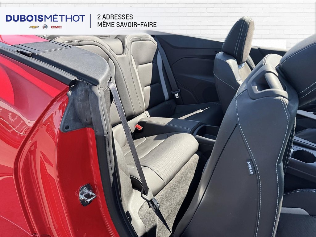 Chevrolet Camaro LT1, CUIR, DÉCAPOTABLE, MANUELLE 2022 à Plessisville, Québec - 18 - w1024h768px