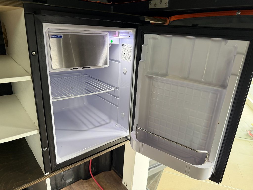 Chevrolet Colorado 4WD ZR2, ALU CAB, CANOPY CAMPER CHAUFFAGE !!! 2023 à Plessisville, Québec - 25 - w1024h768px