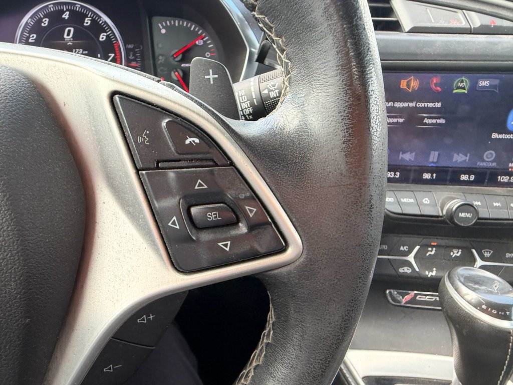 2016 Chevrolet Corvette in Victoriaville, Quebec - 25 - w1024h768px
