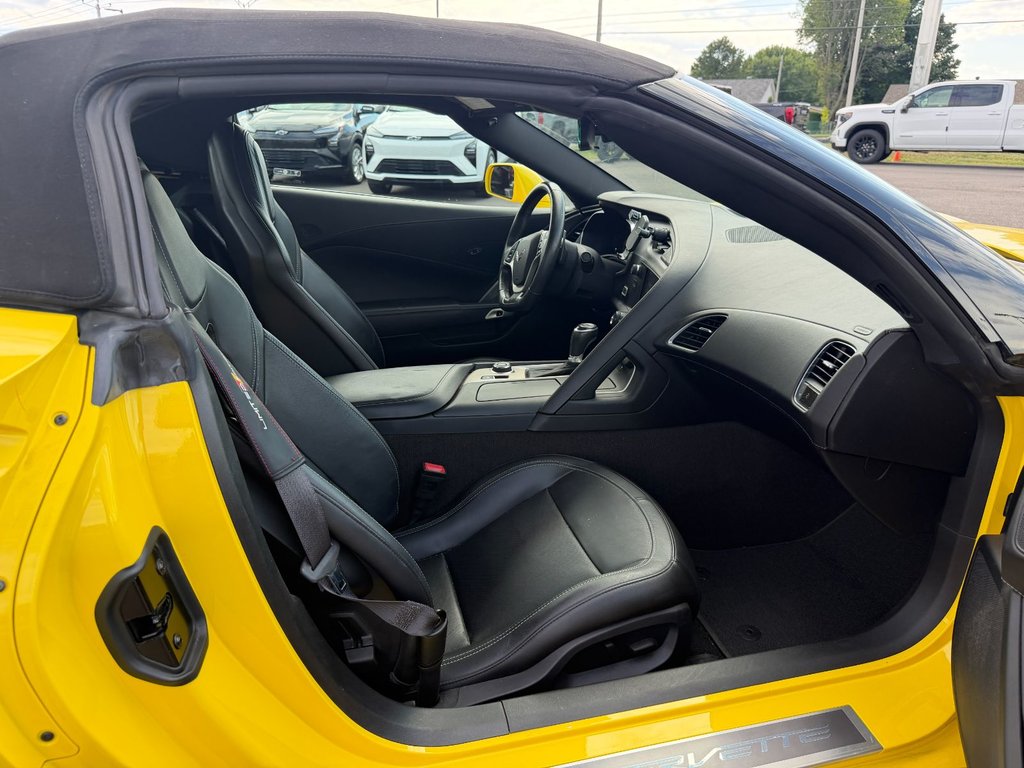 2016 Chevrolet Corvette in Victoriaville, Quebec - 16 - w1024h768px