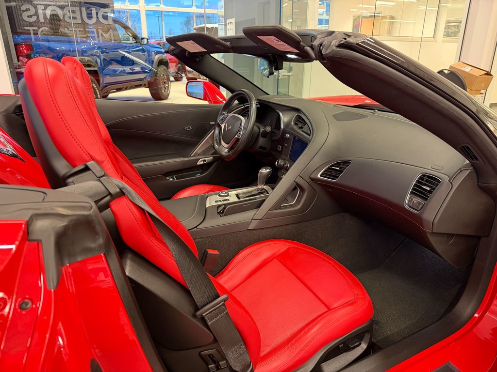 Chevrolet Corvette GRAND SPORT 1LT, CONVERTIBLE V8 6.2L AUTOMATIQUE 2019 à Victoriaville, Québec - 12 - w1024h768px