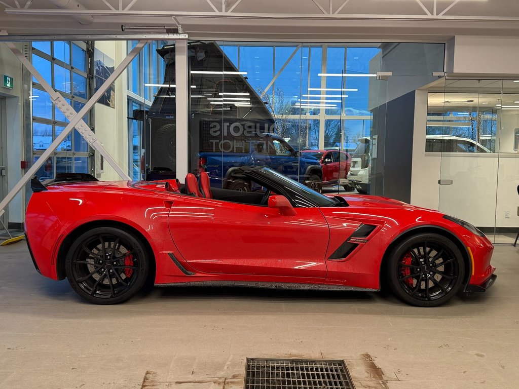 Chevrolet Corvette GRAND SPORT 1LT, CONVERTIBLE V8 6.2L AUTOMATIQUE 2019 à Victoriaville, Québec - 9 - w1024h768px