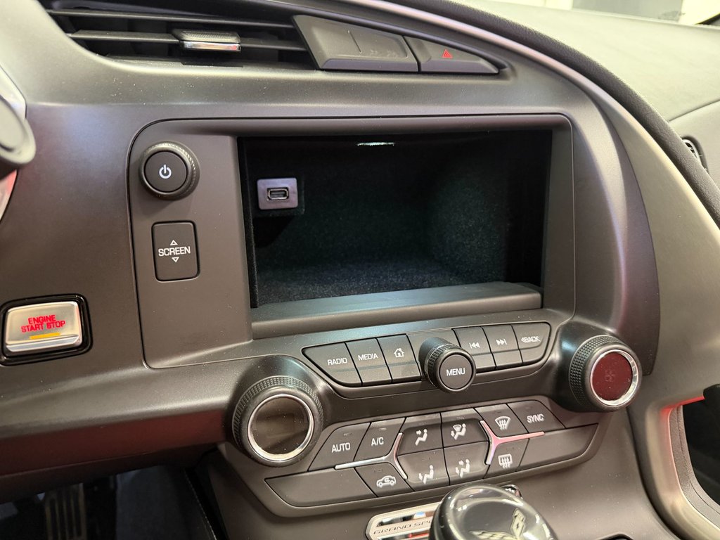 Chevrolet Corvette GRAND SPORT 1LT, CONVERTIBLE V8 6.2L AUTOMATIQUE 2019 à Victoriaville, Québec - 21 - w1024h768px