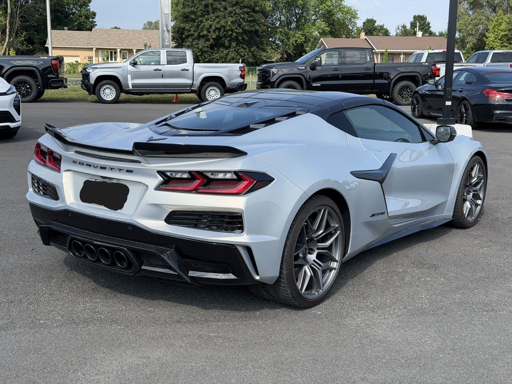 Chevrolet Corvette  2023 à Victoriaville, Québec - 7 - w1024h768px