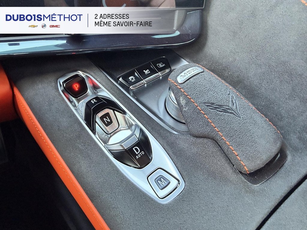 2025 Chevrolet Corvette V8 6.2L, 3LT, CONVERTIBLE, CABRIOLET CUIR in Victoriaville, Quebec - 42 - w1024h768px