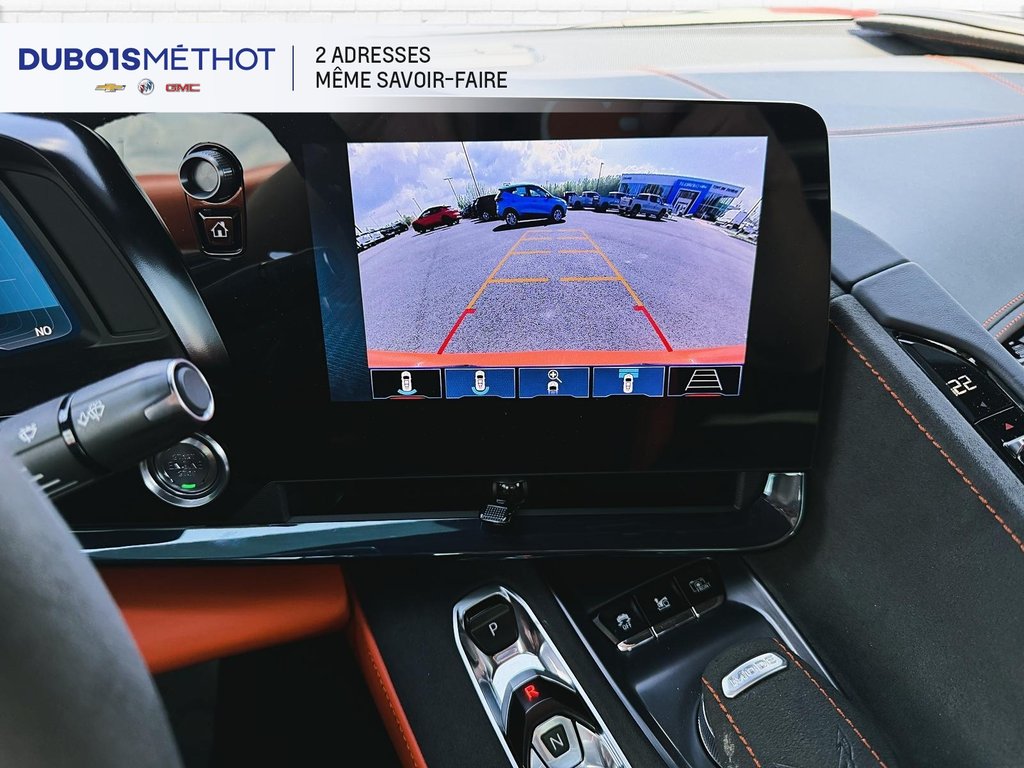 2025 Chevrolet Corvette V8 6.2L, 3LT, CONVERTIBLE, CABRIOLET CUIR in Victoriaville, Quebec - 35 - w1024h768px