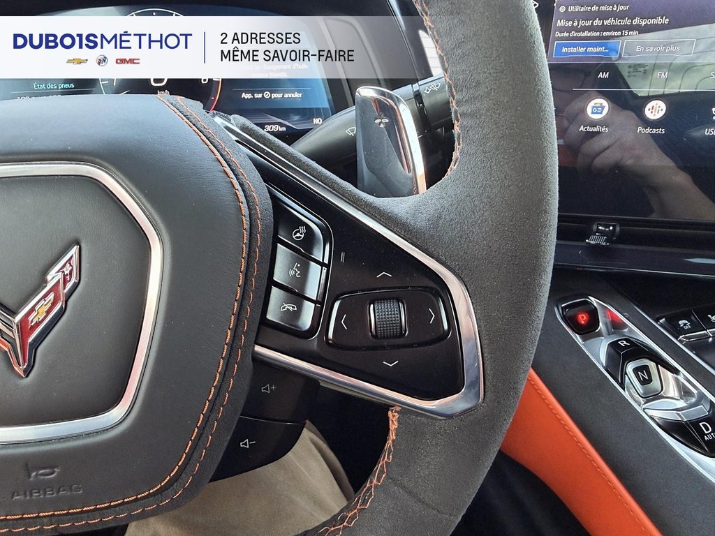 2025 Chevrolet Corvette V8 6.2L, 3LT, CONVERTIBLE, CABRIOLET CUIR in Victoriaville, Quebec - 39 - w1024h768px