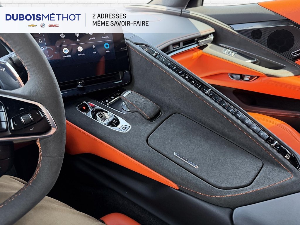 2025 Chevrolet Corvette V8 6.2L, 3LT, CONVERTIBLE, CABRIOLET CUIR in Victoriaville, Quebec - 32 - w1024h768px
