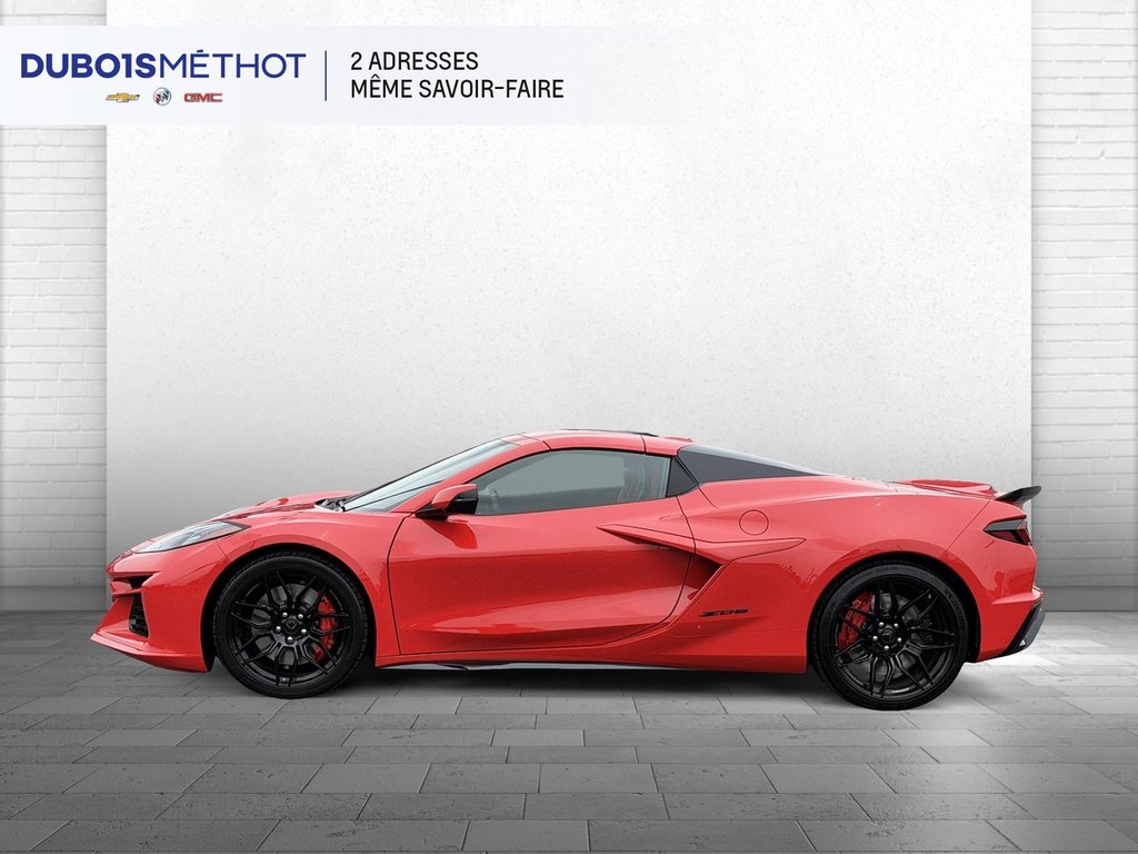 2025 Chevrolet Corvette Z06, 1LZ, V8 5.5L CONVERTIBLE, ROUGE INT. ROUGE !! in Plessisville, Quebec - 4 - w1024h768px