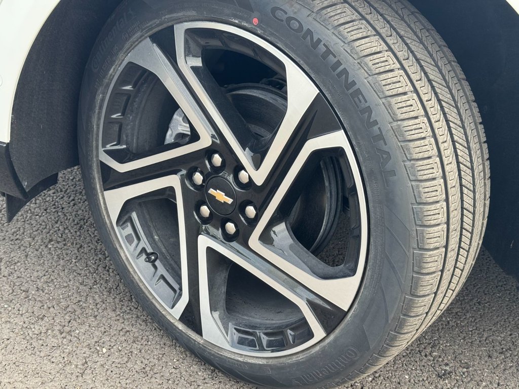 Chevrolet EQUINOX EV  2025 à Victoriaville, Québec - 2 - w1024h768px
