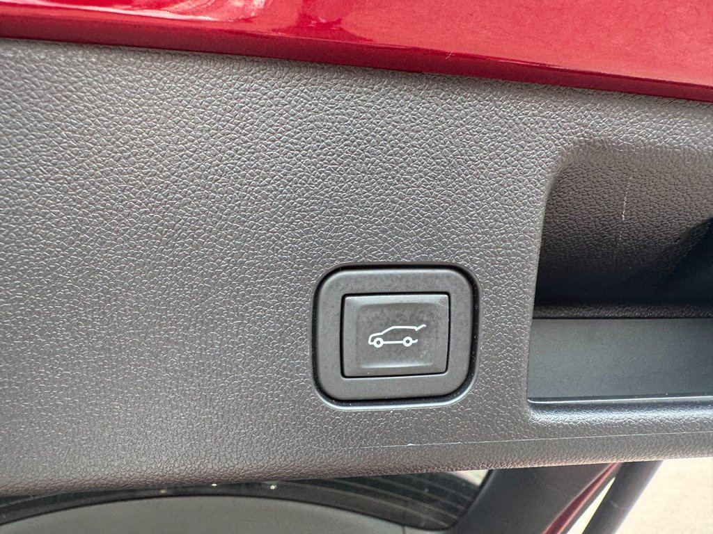 2025 Chevrolet Equinox EV in Victoriaville, Quebec - 11 - w1024h768px
