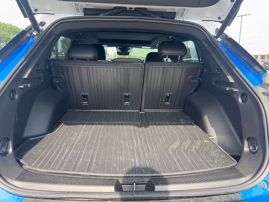 2025 Chevrolet Equinox EV in Victoriaville, Quebec - 10 - w1024h768px