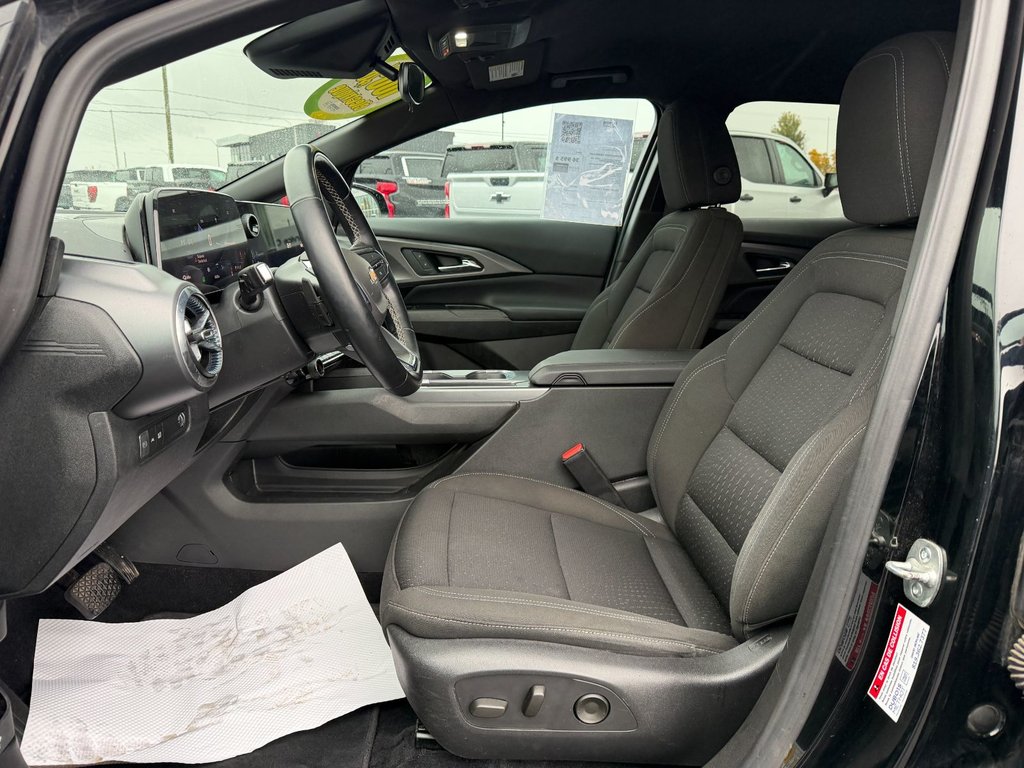 Chevrolet Equinox EV  2025 à Plessisville, Québec - 12 - w1024h768px