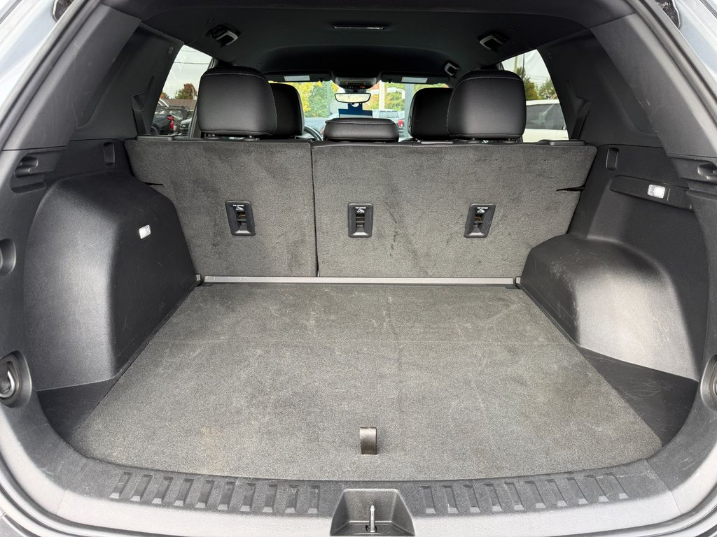 2025 Chevrolet Equinox in Victoriaville, Quebec - 10 - w1024h768px