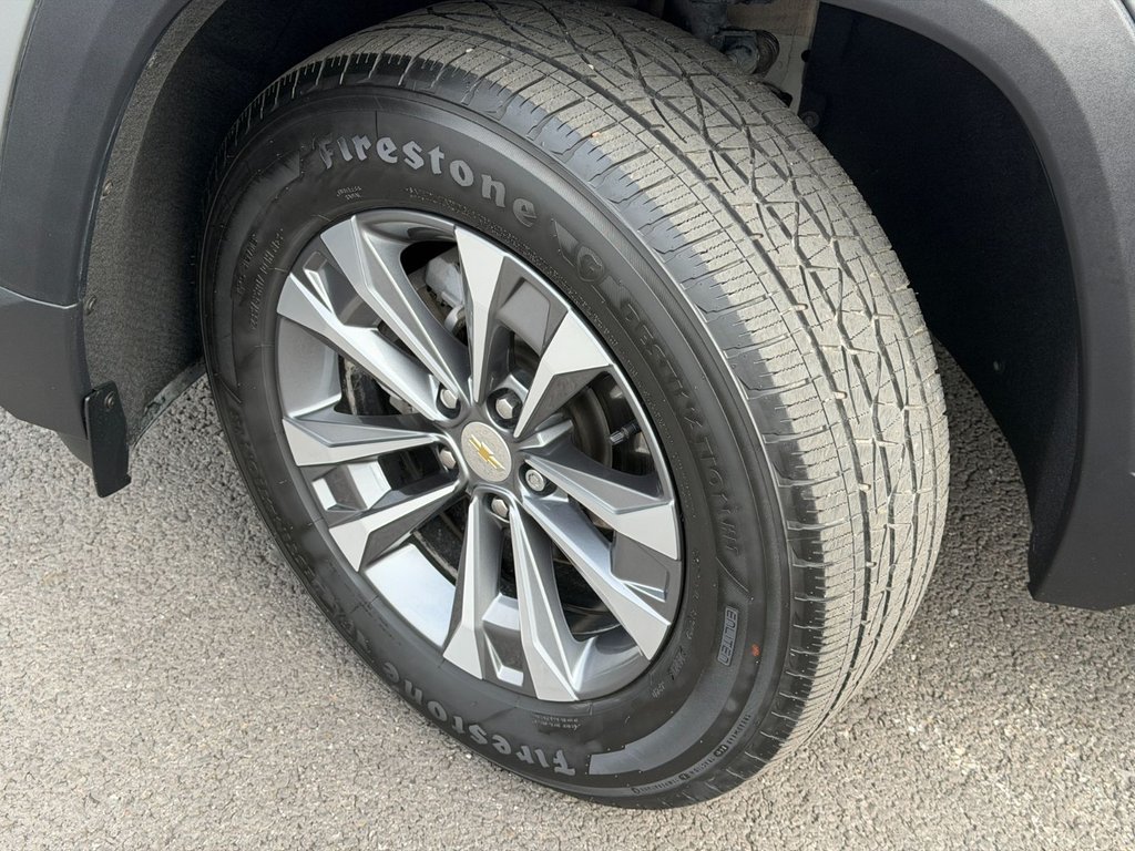 2025 Chevrolet Equinox in Victoriaville, Quebec - 33 - w1024h768px