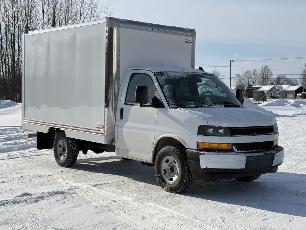 2025 Chevrolet Express Cutaway 3500 WT 139'' in Plessisville, Quebec - 8 - w1024h768px