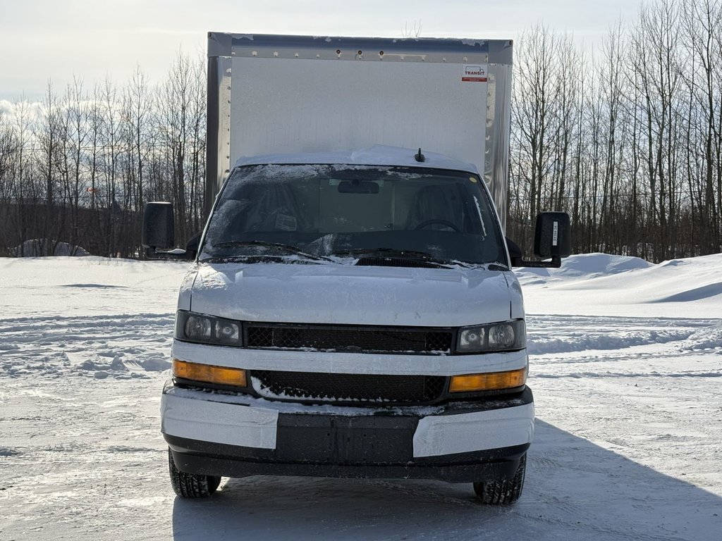 2025 Chevrolet Express Cutaway 3500 WT 139'' in Plessisville, Quebec - 2 - w1024h768px