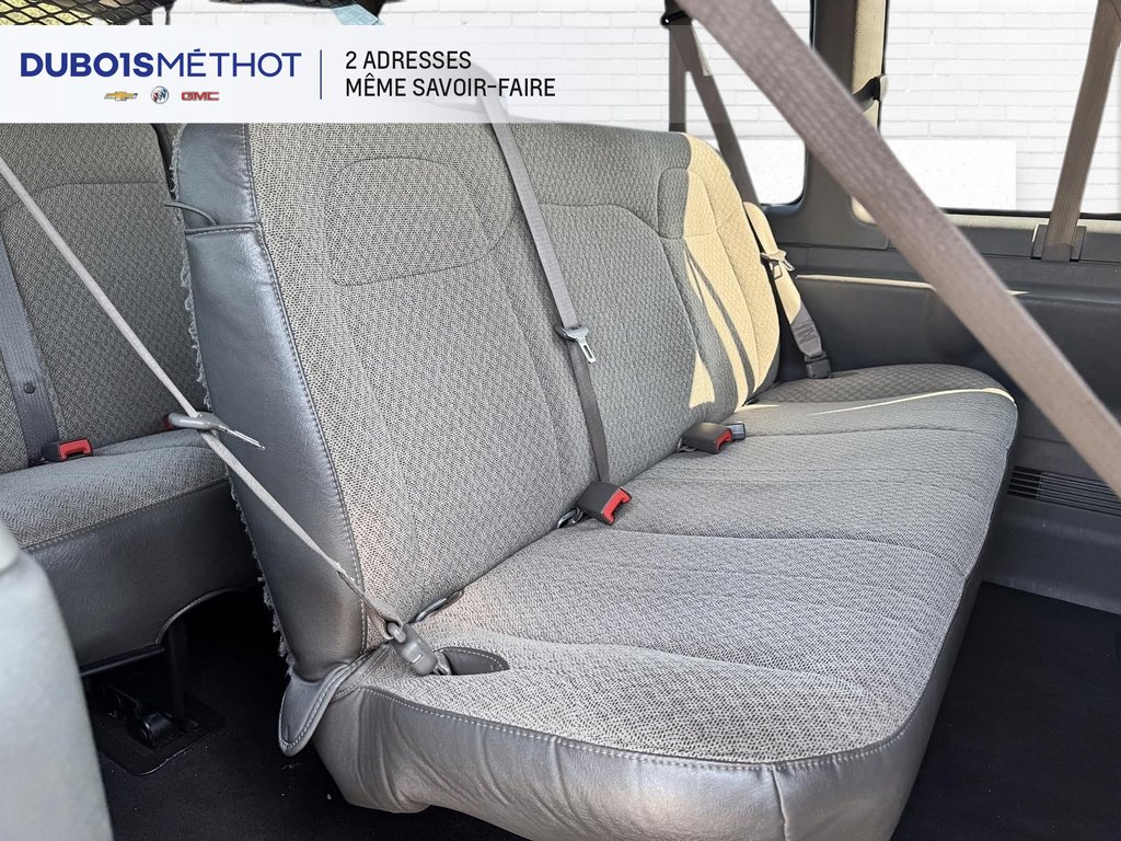 2020 Chevrolet Express Passenger in Plessisville, Quebec - 13 - w1024h768px