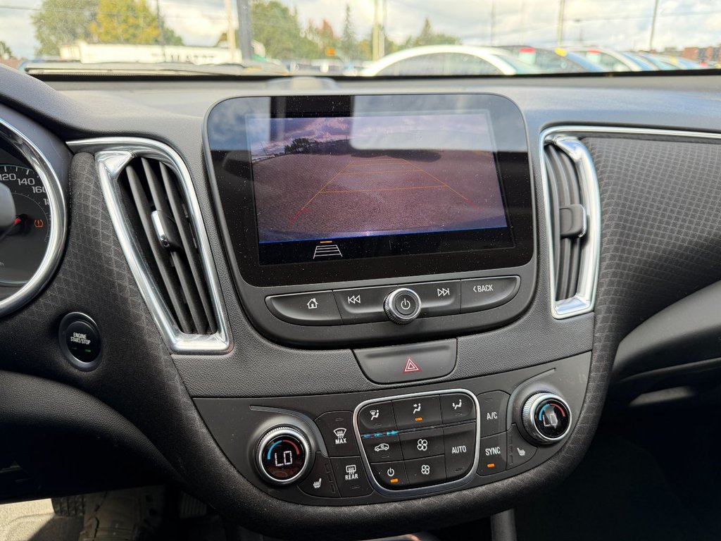 2019 Chevrolet Malibu in Victoriaville, Quebec - 17 - w1024h768px