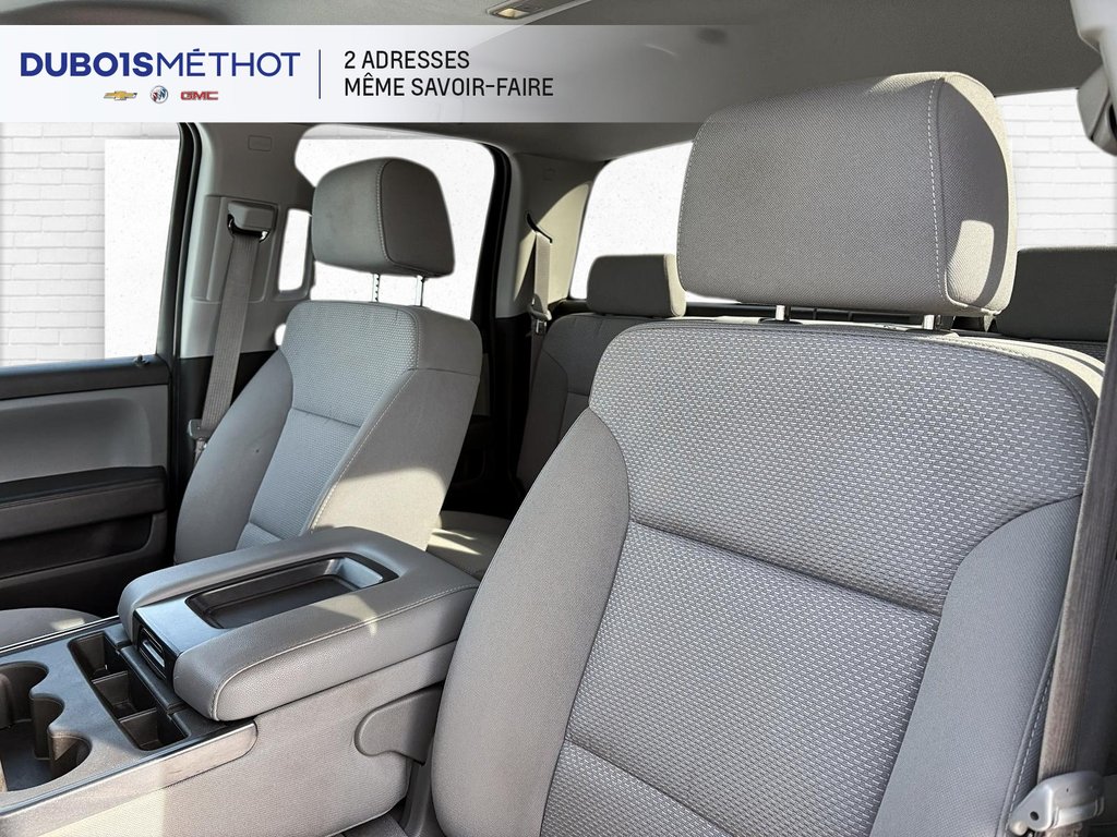 Chevrolet Silverado 1500 LS, CABINE DOUBLE, V8 5.3L, 4X4, 6 PLACES !!! 2016 à Plessisville, Québec - 17 - w1024h768px