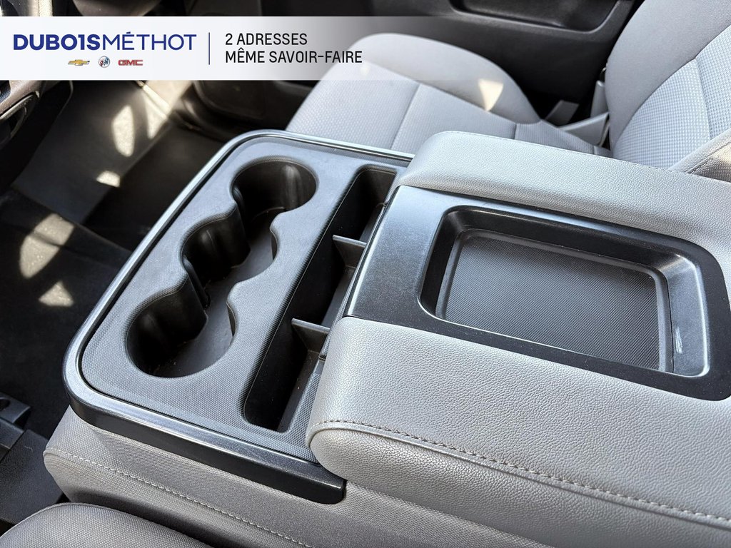 Chevrolet Silverado 1500 LS, CABINE DOUBLE, V8 5.3L, 4X4, 6 PLACES !!! 2016 à Plessisville, Québec - 27 - w1024h768px