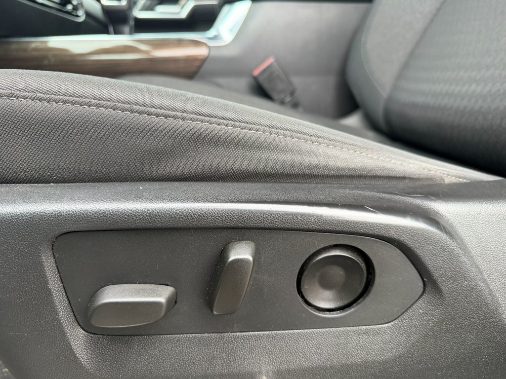 2022 Chevrolet Silverado 1500 in Plessisville, Quebec - 18 - w1024h768px