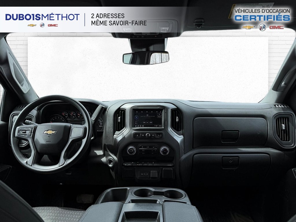 2022 Chevrolet Silverado 1500 CUSTOM, 2.7L TURBO, CREW, 4X4, CARPLAY CAMERA !!! in Victoriaville, Quebec - 11 - w1024h768px