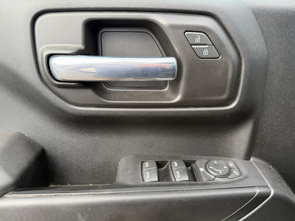 2022 Chevrolet Silverado 1500 in Plessisville, Quebec - 14 - w1024h768px