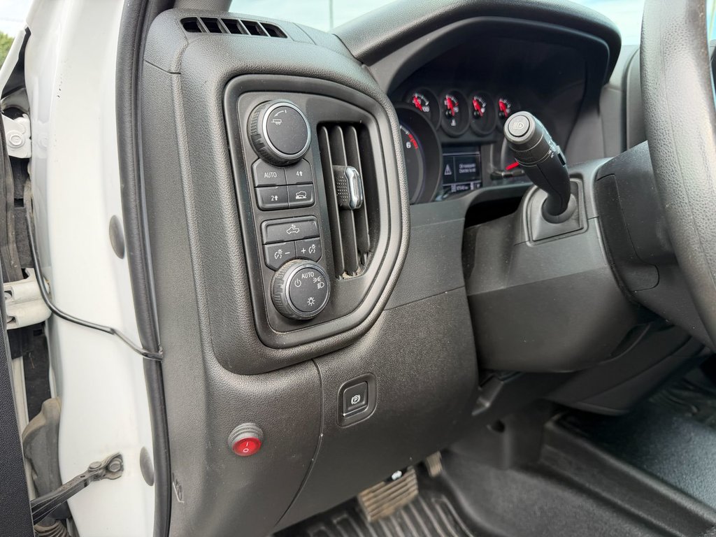 2022 Chevrolet Silverado 1500 in Plessisville, Quebec - 15 - w1024h768px