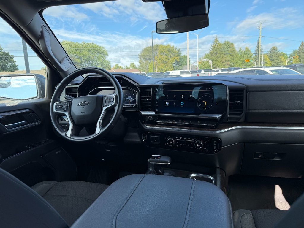 2023 Chevrolet Silverado 1500 in Plessisville, Quebec - 12 - w1024h768px