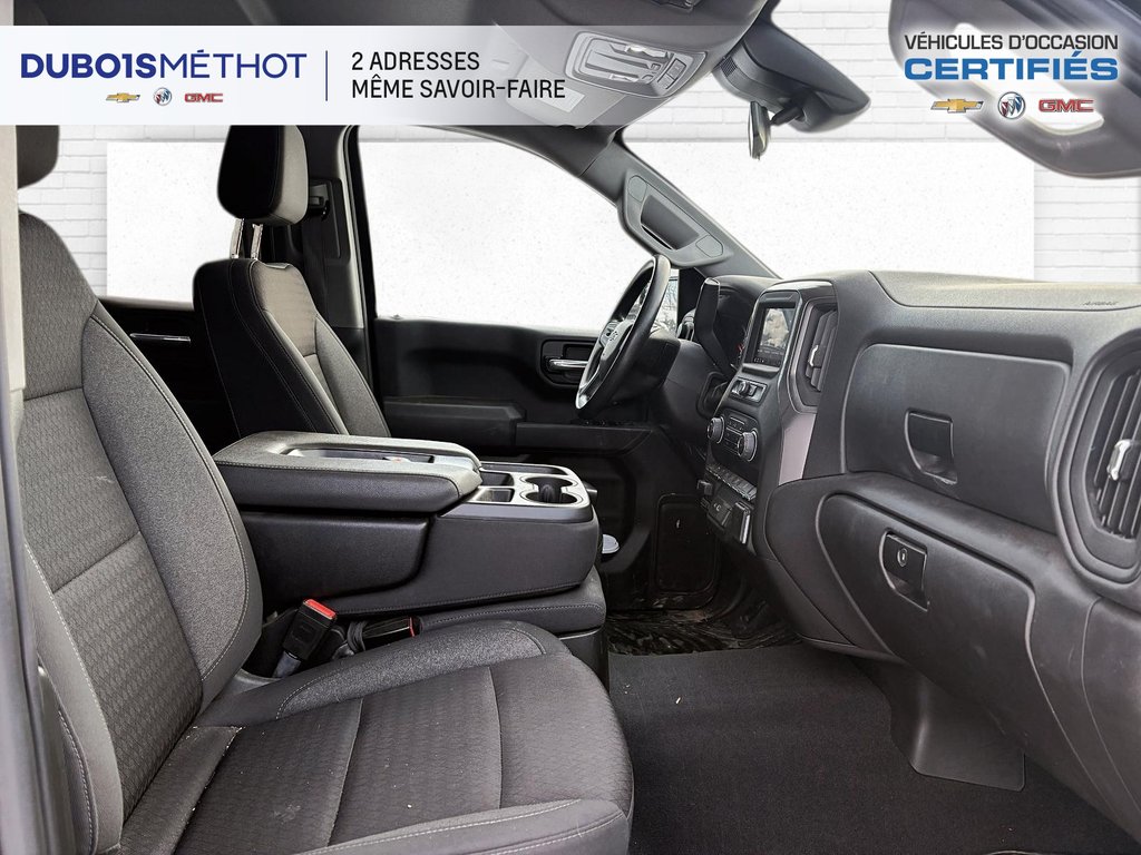 2024 Chevrolet Silverado 1500 CUSTOM TRAIL BOSS, V8 5.3L, 4X4, Z71, CREW !!! in Victoriaville, Quebec - 13 - w1024h768px