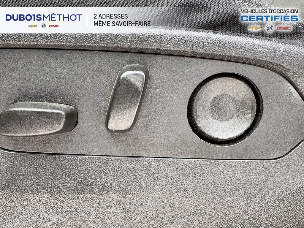 2024 Chevrolet Silverado 1500 CUSTOM TRAIL BOSS, V8 5.3L, 4X4, Z71, CREW !!! in Victoriaville, Quebec - 17 - w1024h768px