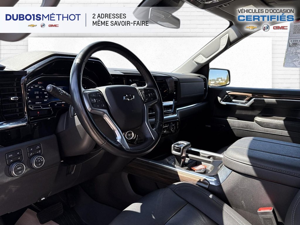 Chevrolet Silverado 1500 LT TRAIL BOSS, V8 5.3L, CUIR, CREW, TOIT, 4X4 !!! 2024 à Victoriaville, Québec - 22 - w1024h768px