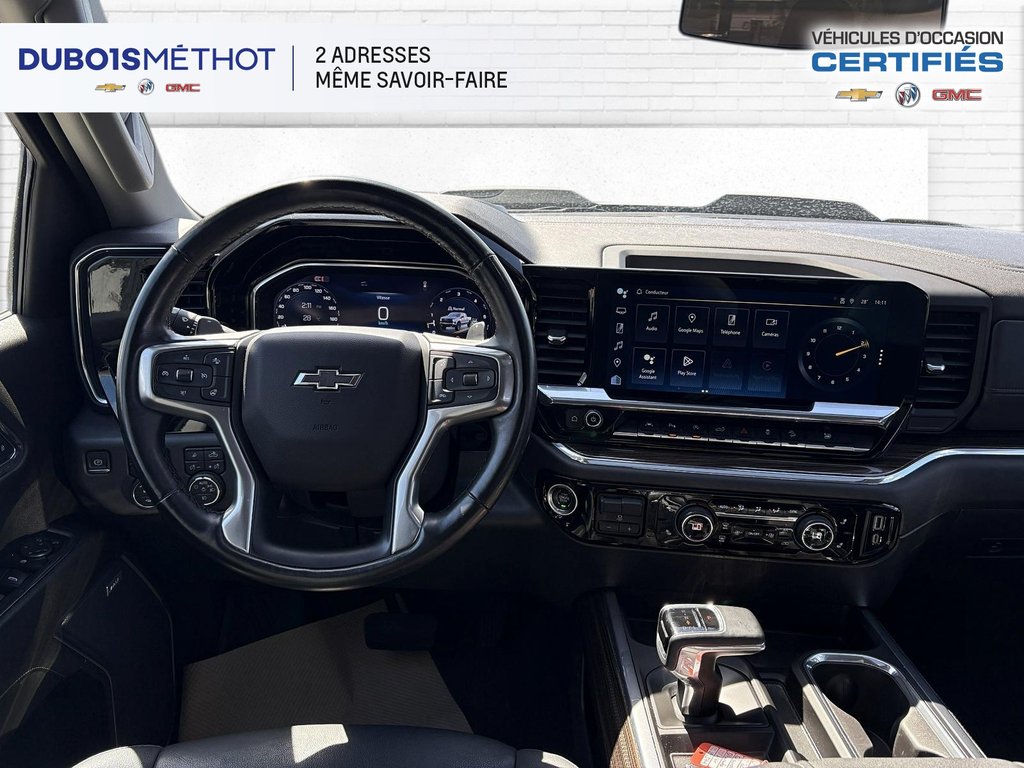 Chevrolet Silverado 1500 LT TRAIL BOSS, V8 5.3L, CUIR, CREW, TOIT, 4X4 !!! 2024 à Victoriaville, Québec - 17 - w1024h768px