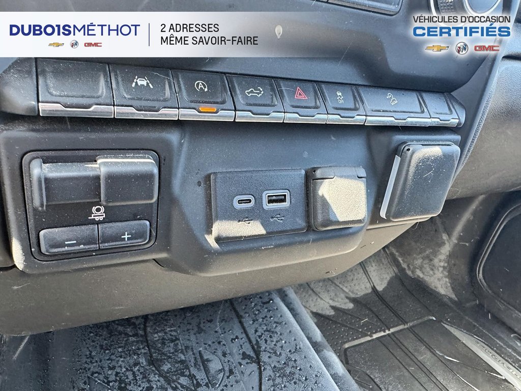 2024 Chevrolet Silverado 1500 CUSTOM TRAIL BOSS V8 5.3L 4X4 CREW Z71 LIFT KIT ! in Plessisville, Quebec - 16 - w1024h768px