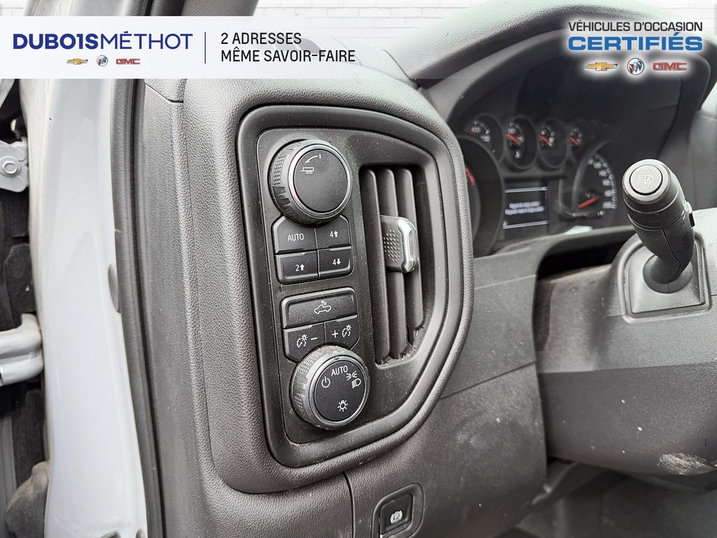 2024 Chevrolet Silverado 1500 WORK TRUCK, CREW, V8 5.3L, Z71, 4X4 !!! in Victoriaville, Quebec - 16 - w1024h768px