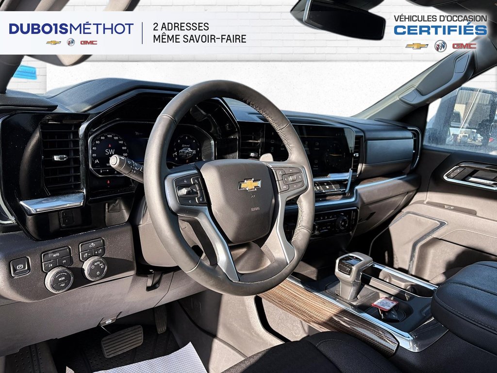 Chevrolet Silverado 1500 LT V8 5.3L CREW 4X4 CONSOLE !!! 2025 à Victoriaville, Québec - 22 - w1024h768px