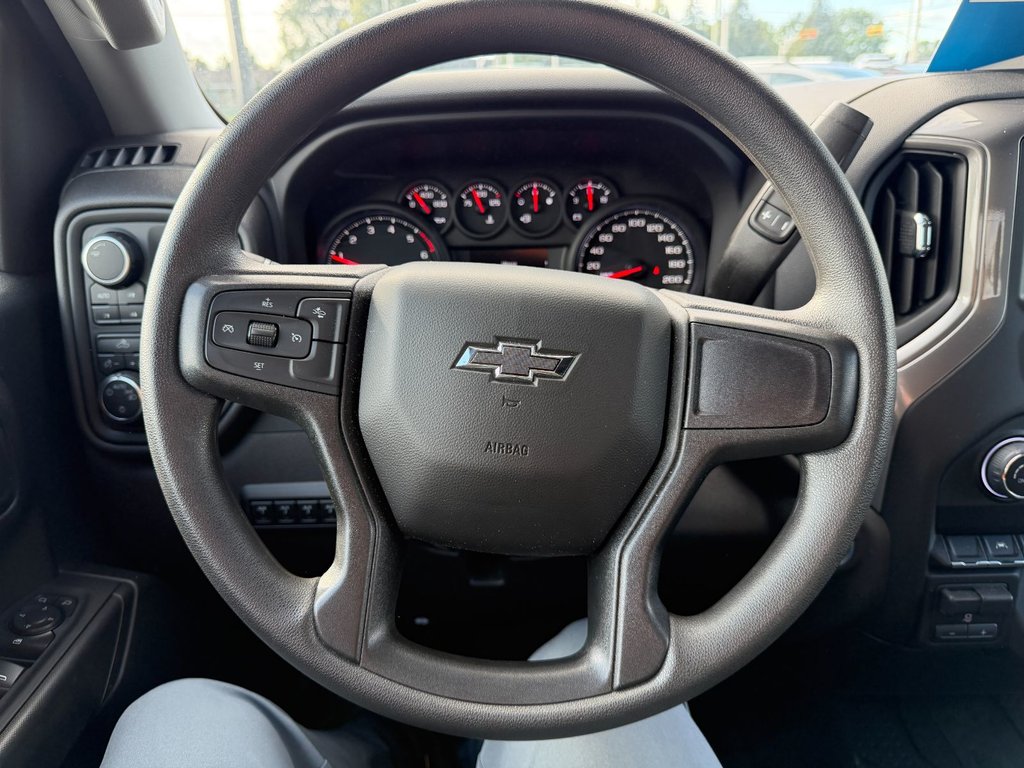 2025 Chevrolet Silverado 1500 in Plessisville, Quebec - 27 - w1024h768px