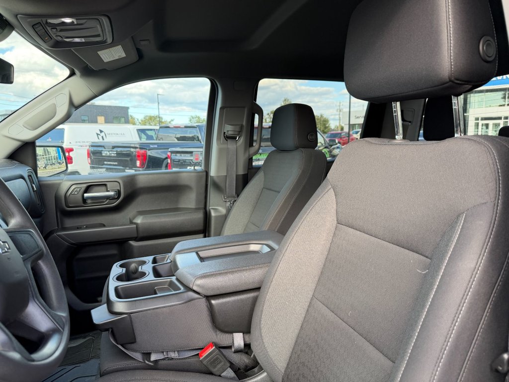 2025 Chevrolet Silverado 1500 in Plessisville, Quebec - 23 - w1024h768px
