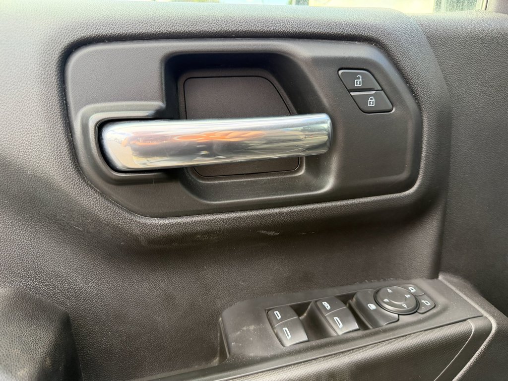 2025 Chevrolet Silverado 1500 in Plessisville, Quebec - 20 - w1024h768px