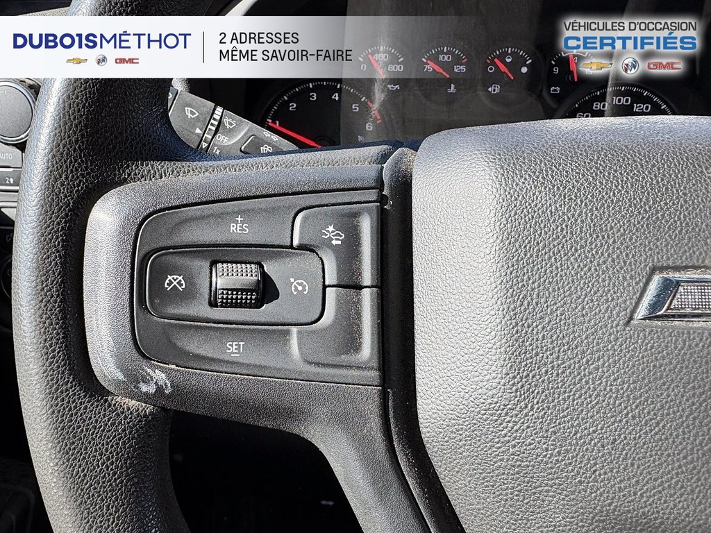 2025 Chevrolet Silverado 1500 in Victoriaville, Quebec - 22 - w1024h768px