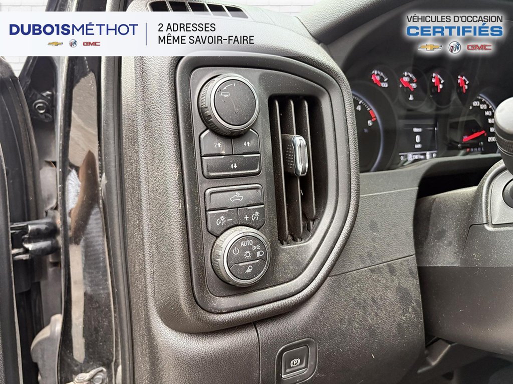 Chevrolet Silverado 2500HD CUSTOM, V8 6.6L DURAMAX, DIESEL, 4X4,CREW !!! 2023 à Victoriaville, Québec - 22 - w1024h768px