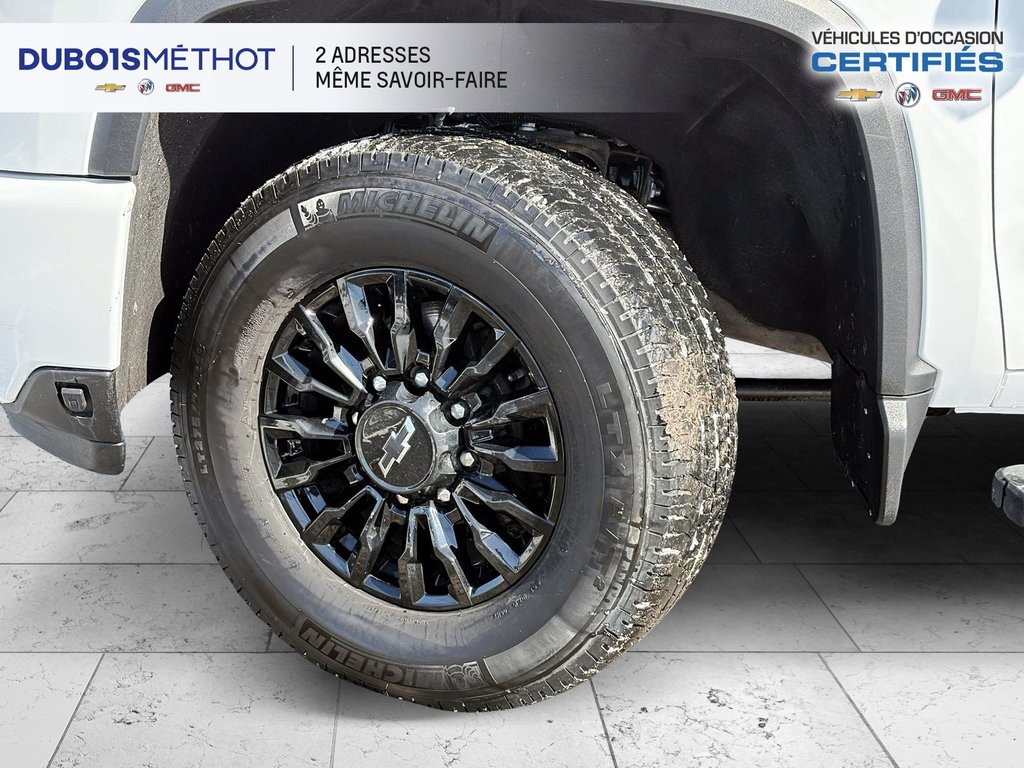 Chevrolet Silverado 2500HD LT, DURAMAX. V8 6.6L DIESEL, Z71 OFF-ROAD CONSOLE 2024 à Plessisville, Québec - 2 - w1024h768px