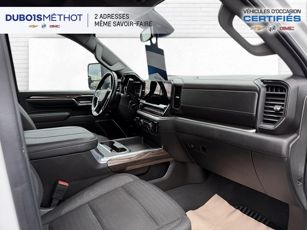 2024 Chevrolet Silverado 2500HD LT, DURAMAX. V8 6.6L DIESEL, Z71 OFF-ROAD CONSOLE in Plessisville, Quebec - 18 - w1024h768px