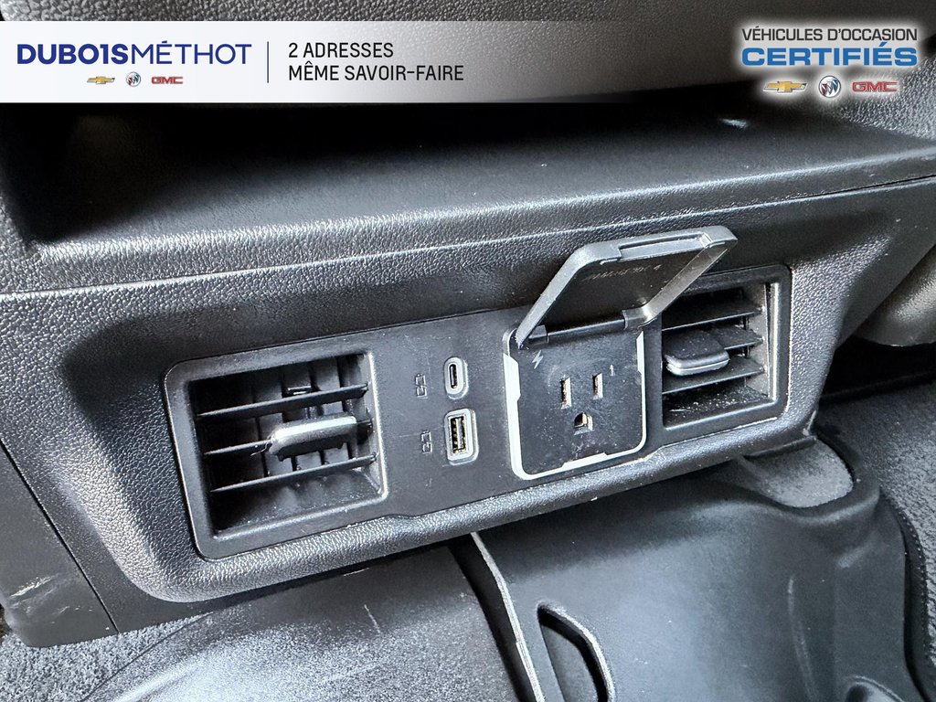 2024 Chevrolet Silverado 2500HD LT, MIDNIGHT, TOIT, CUIR, V8 6.6L DURAMAX !!! in Victoriaville, Quebec - 16 - w1024h768px