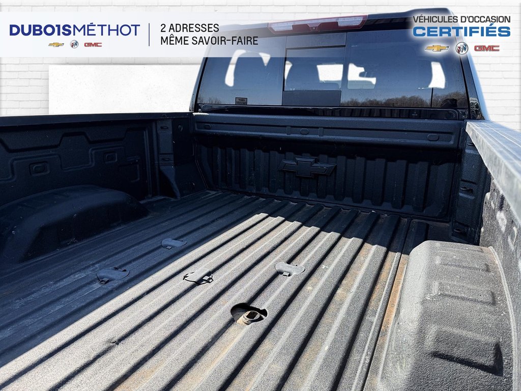 2024 Chevrolet Silverado 2500HD LT, MIDNIGHT, TOIT, CUIR, V8 6.6L DURAMAX !!! in Victoriaville, Quebec - 12 - w1024h768px